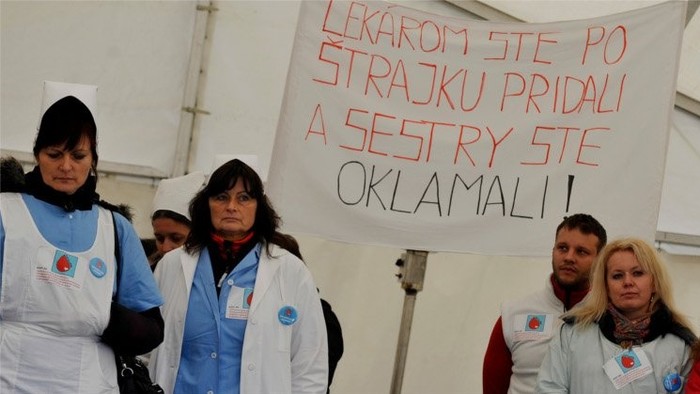 Healthcare employees plan protests in response to bill on salaries 