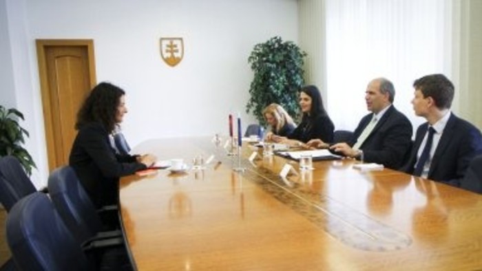State Secretary meets New Zealand Ambassador