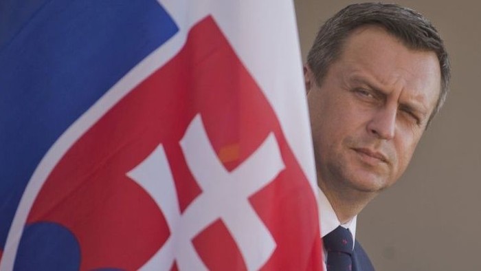 Az SNS megsarcolná az üzletláncokat
