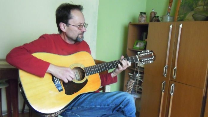 Kelemenovci z Lučenca spievajú zhudobnené verše