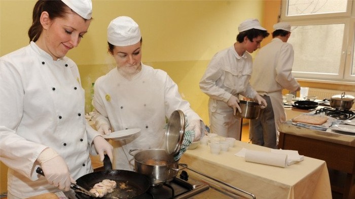 Secondary school – a decision for life?