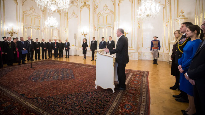 Rencontre du Président de la République slovaque avec les représentants de l‘Association des villes et des communes