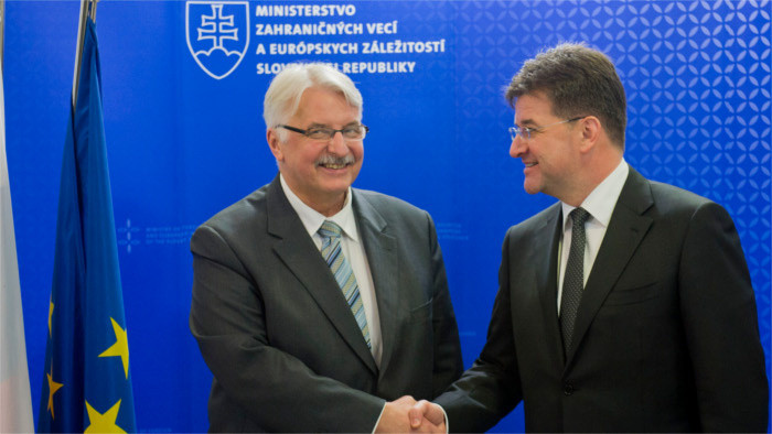 Ministro de Exteriores Miroslav Lajčak se entrevista con su homólogo polaco en Bratislava 
