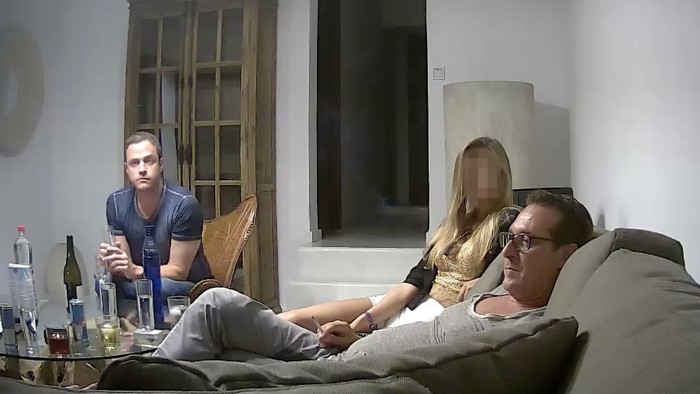 Tovább gyűrűzik a Strache-botrány