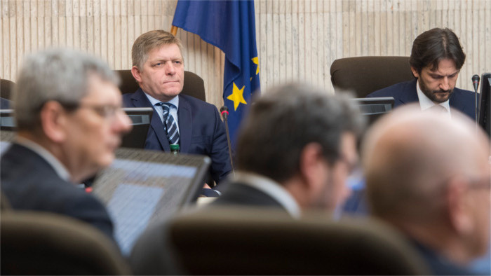 El gobierno se reúne por primera vez desde el comienzo de la crisis política