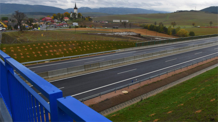 Inauguran 9 kms más de la autopista D1