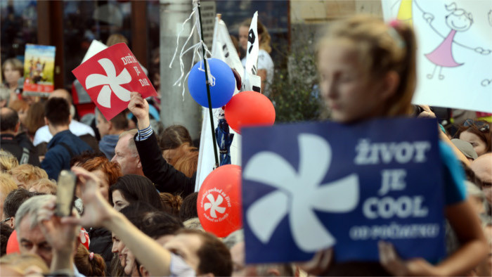 Decenas de miles de personas participaron en Bratislava en la segunda “Marcha nacional por la vida“