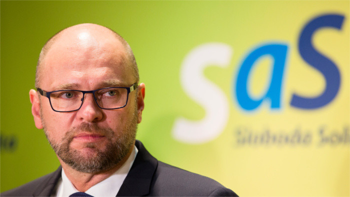 Sulík se reunirá con Heger para tratar sobre la crisis gubernamental