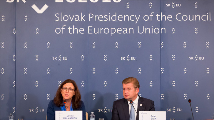 La réunion de Bratislava des 27 du commerce extérieur 