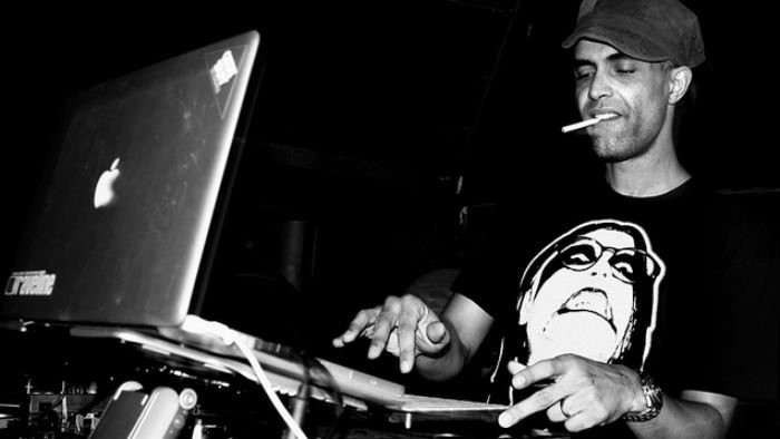 4 Elements_FM: Tobias Lutzenkirchen