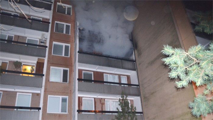 Incendio en un piso en Dúbravka deja saldo de un muerto y siete heridos