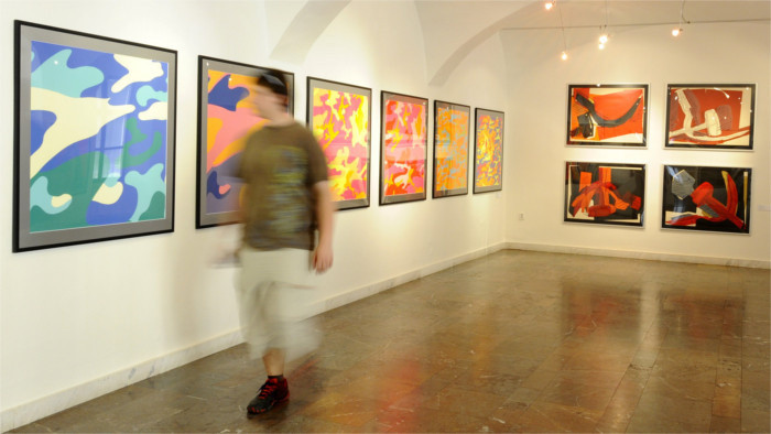 Gyula Košice exhibe su obra en Bratislava