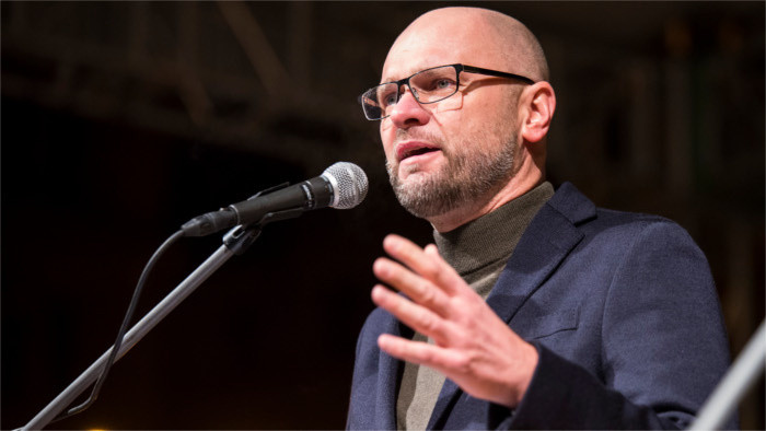Opposition party in dispute with the Russian media