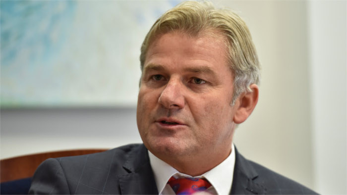 Reducing remuneration for Bžán's law firm 