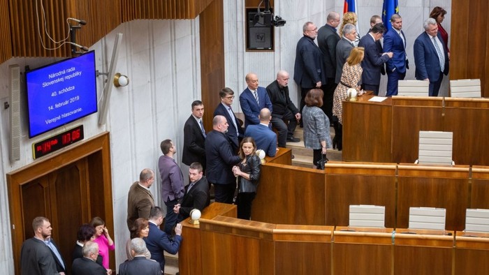 Kin múlik, ha kimúlik az Alkotmánybíróság?