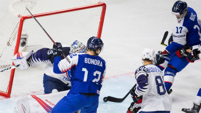 Slovak ice hockey team beats France