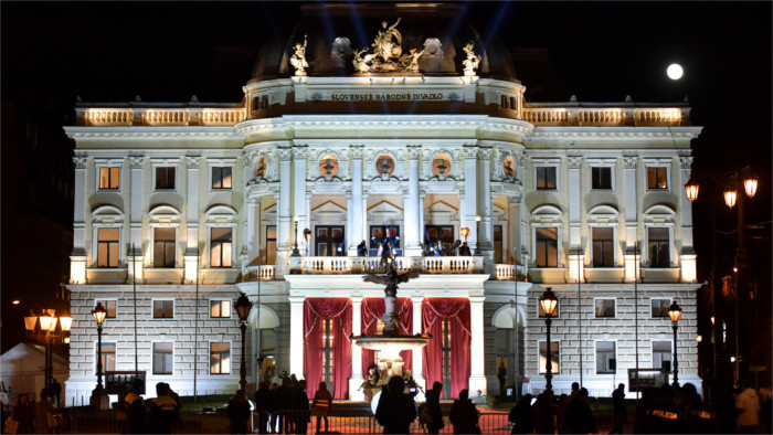 El baile de la ópera abre la temporada de baile en Eslovaquia