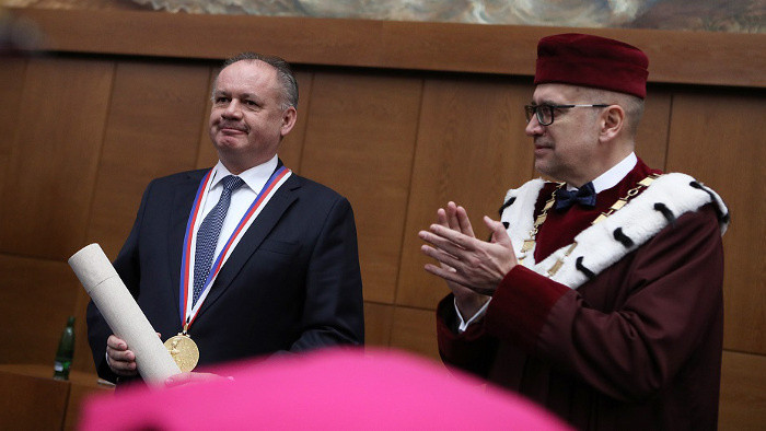 Kiska receives Great Gold Medal from Masaryk University 