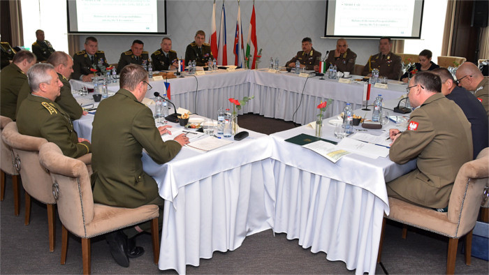 Stretnutie armádnych náčelníkov  