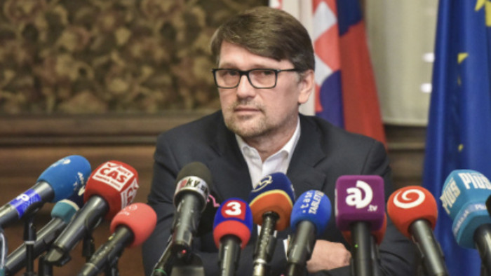 Minister kultúry SR podal demisiu