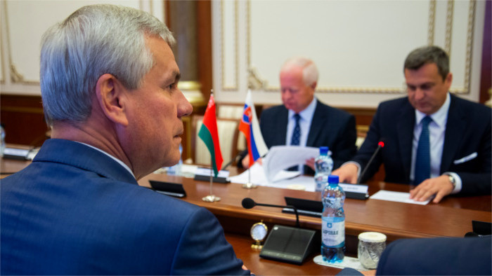 Danko visita oficialmente Bielorrusia, y Lajčák los Balcanes
