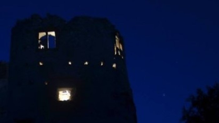 Noc hradných zrúcanín