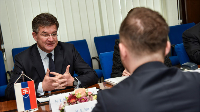 Lajčák odovzdal v Podgorici dva rozvojové granty 