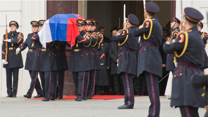 Emotional farewell for Slovakia’s first President
