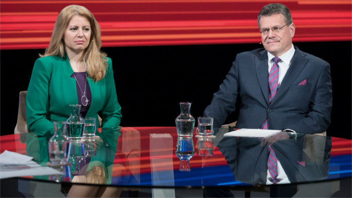 Finálový prezidentský duel: Čaputová vs. Šefčovič