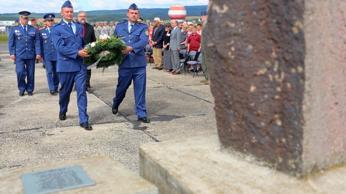 En el aeropuerto de Sliač rinden homenaje a pilotos estadounidenses
