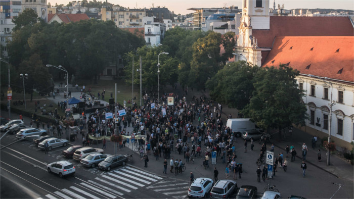 500 people protest against government in Bratislava