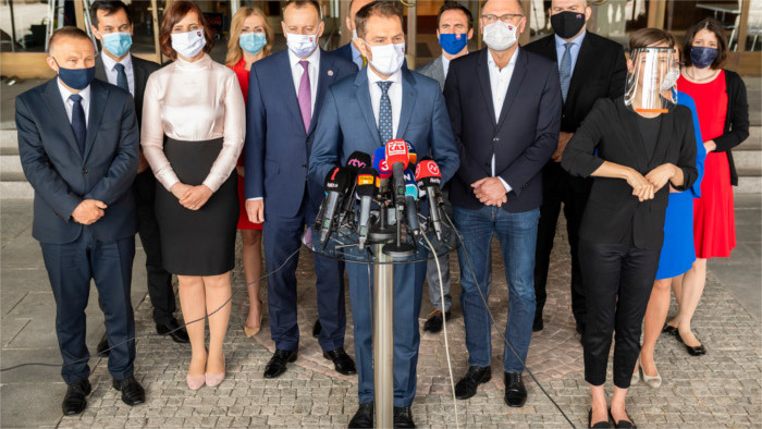 Government wants to allow non-prosecutors to run for Prosecutor General 