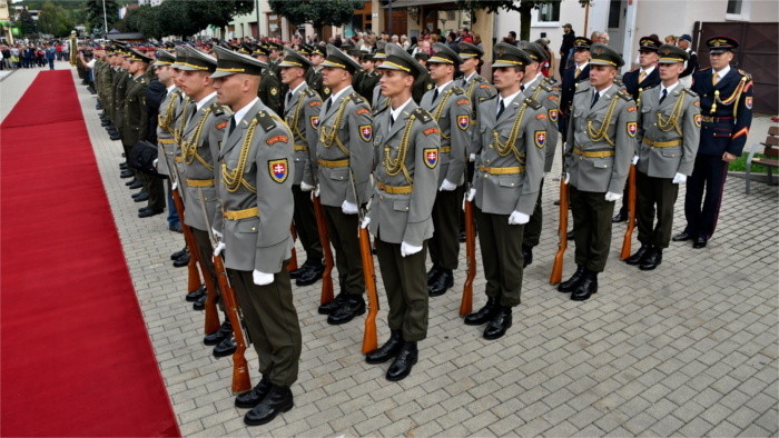 Professional soldiers celebrate Day of Slovak Armed Forces 