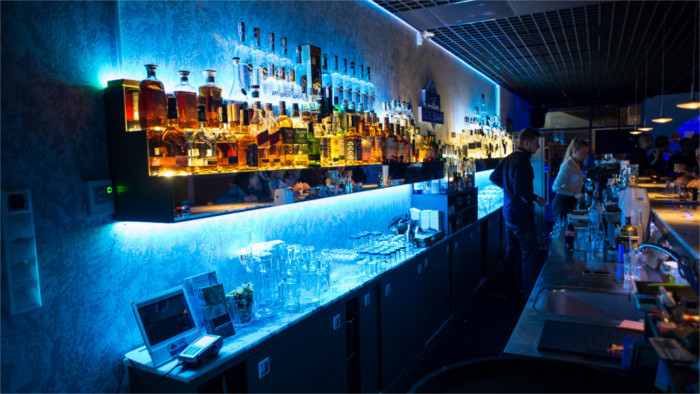 Restaurants in downtown Bratislava to begin closing at 10PM