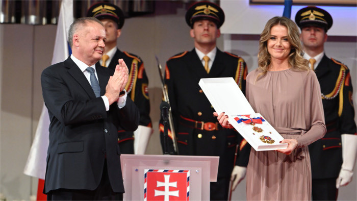 Prezident republiky ocenil významné osobnosti štátnymi vyznamenaniami