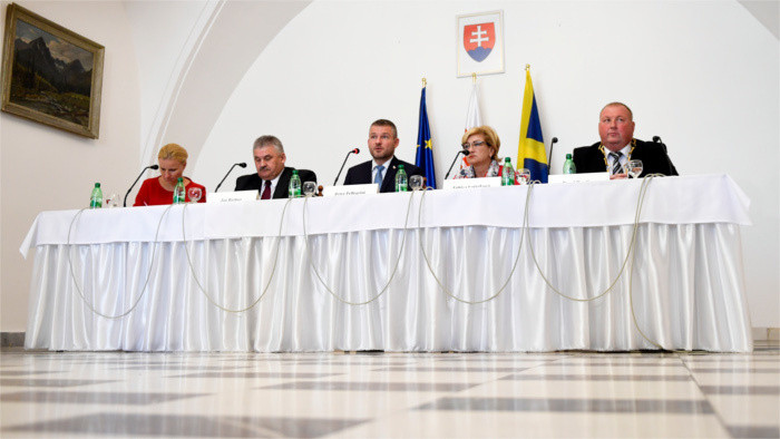 Выездное заседания правительства в Рожняве   