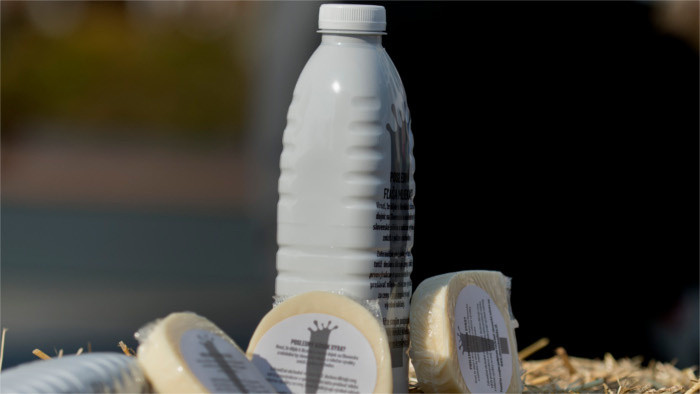 Rescindidos contratos por un total de 30 millones de litros de leche eslovaca 