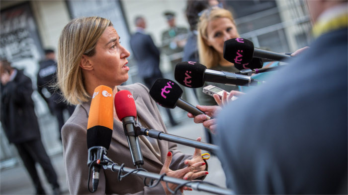 F. Mogherini: “El fortalecimiento de la defensa europea no significa la creación de un ejército europeo”