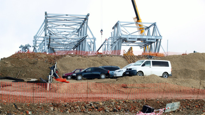 Unknown substance at R7 construction site 