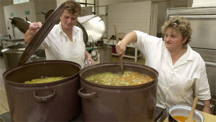 New recipes to be introduced in school canteens 