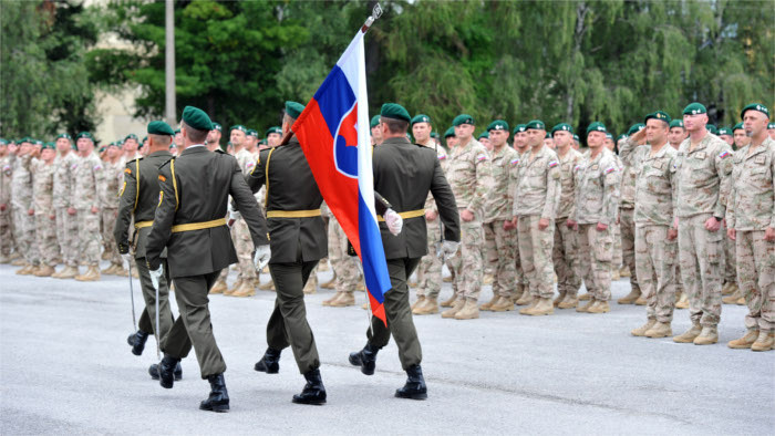 Defence Minister up for more soldiers for Afghanistan