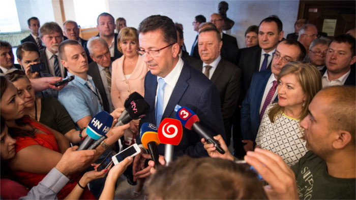 Ruling party stands behind Interior Minister; rebuffs calls for his resignation