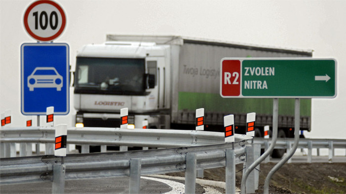 New road bypass around Žiar nad Hronom opened 