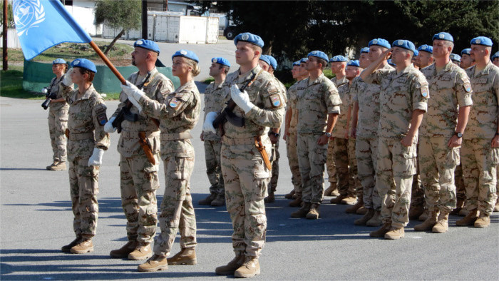 Le premier ministre rend visite aux militaires slovaques en mission à Chypre 
