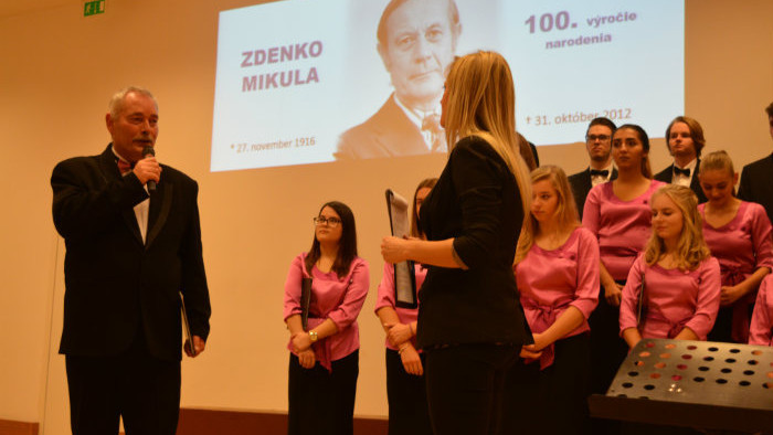 storočnica zdenka mikulu.JPG