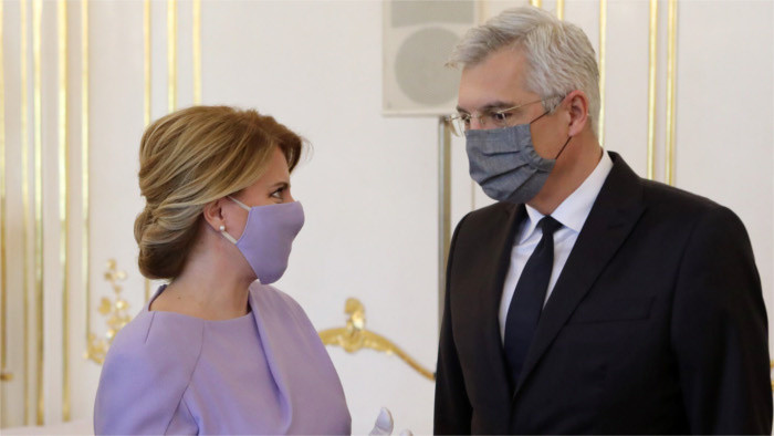 President discusses foreign policy with Foreign Minister