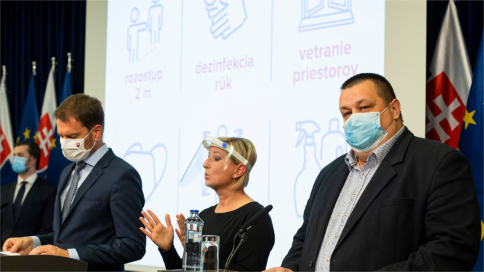 Covid-19:  Pribudlo 8 nakazených, zomrel jeden človek