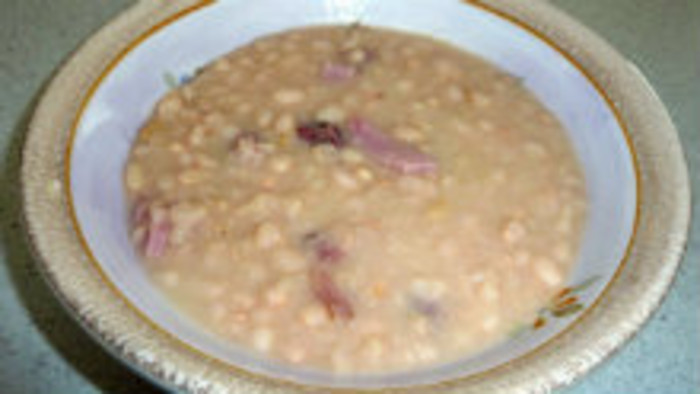 Fazuľová polievka