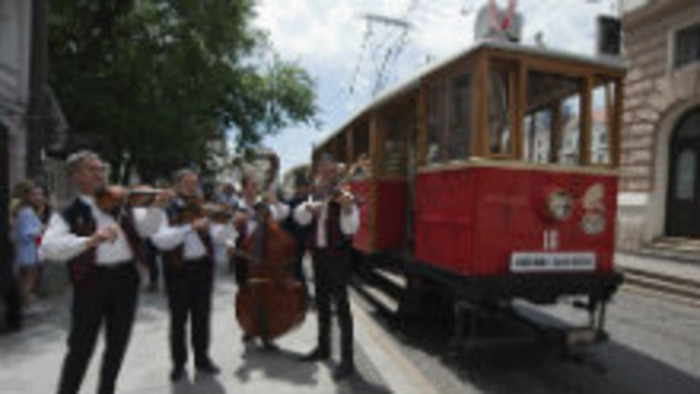 Odvezte sa historicko-hudobnou električkou