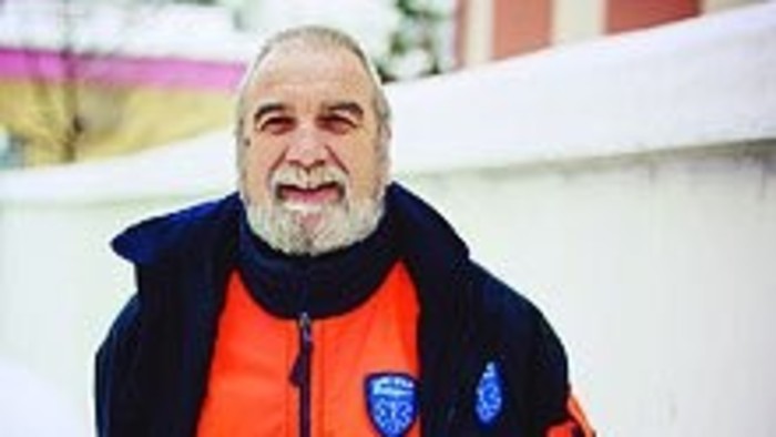 Lekár radí : O prvej pomoci, s Viliamom Dobiášom, záchranárom a prezidentok SČK